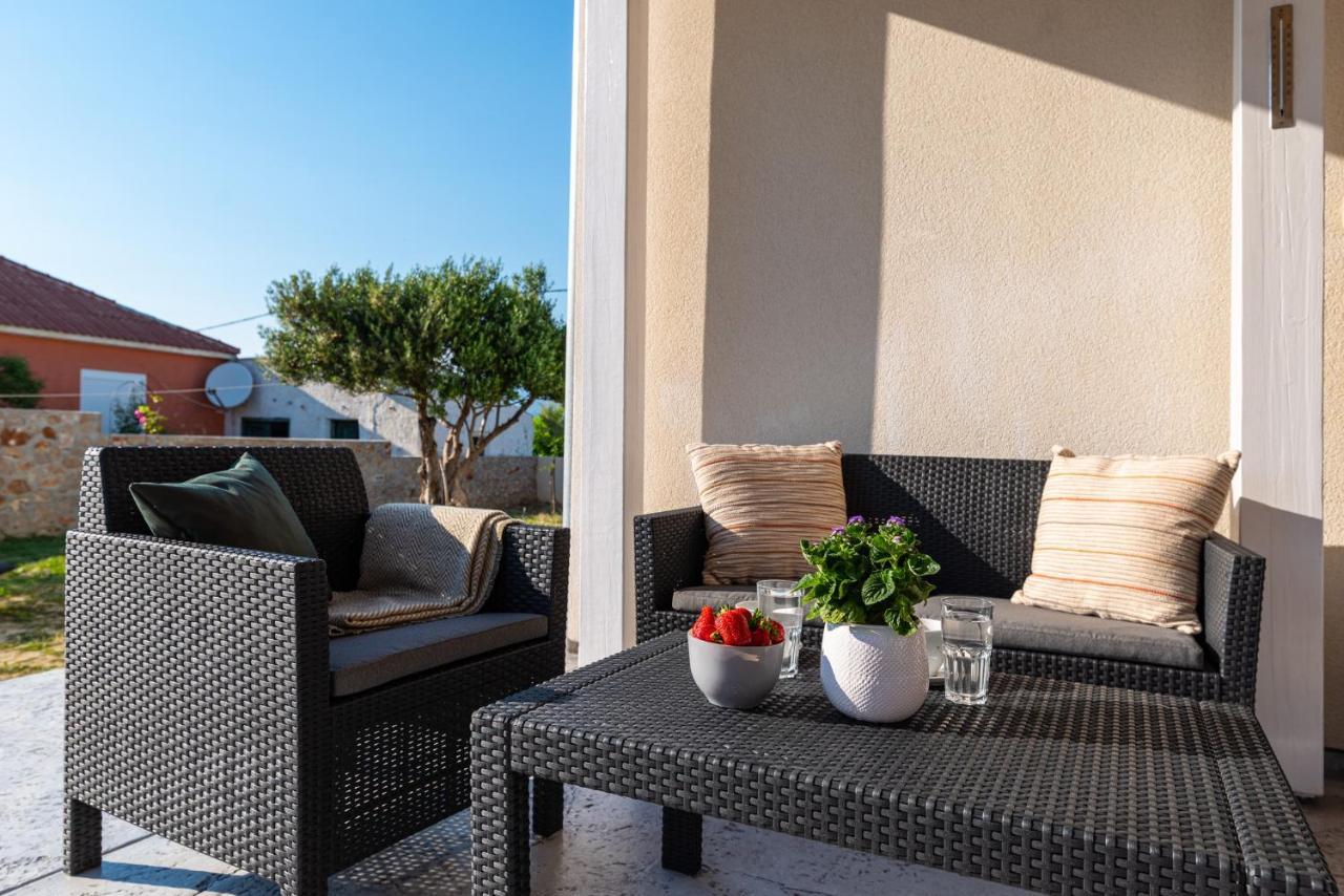 Holiday House Ventum Razanac Exterior photo