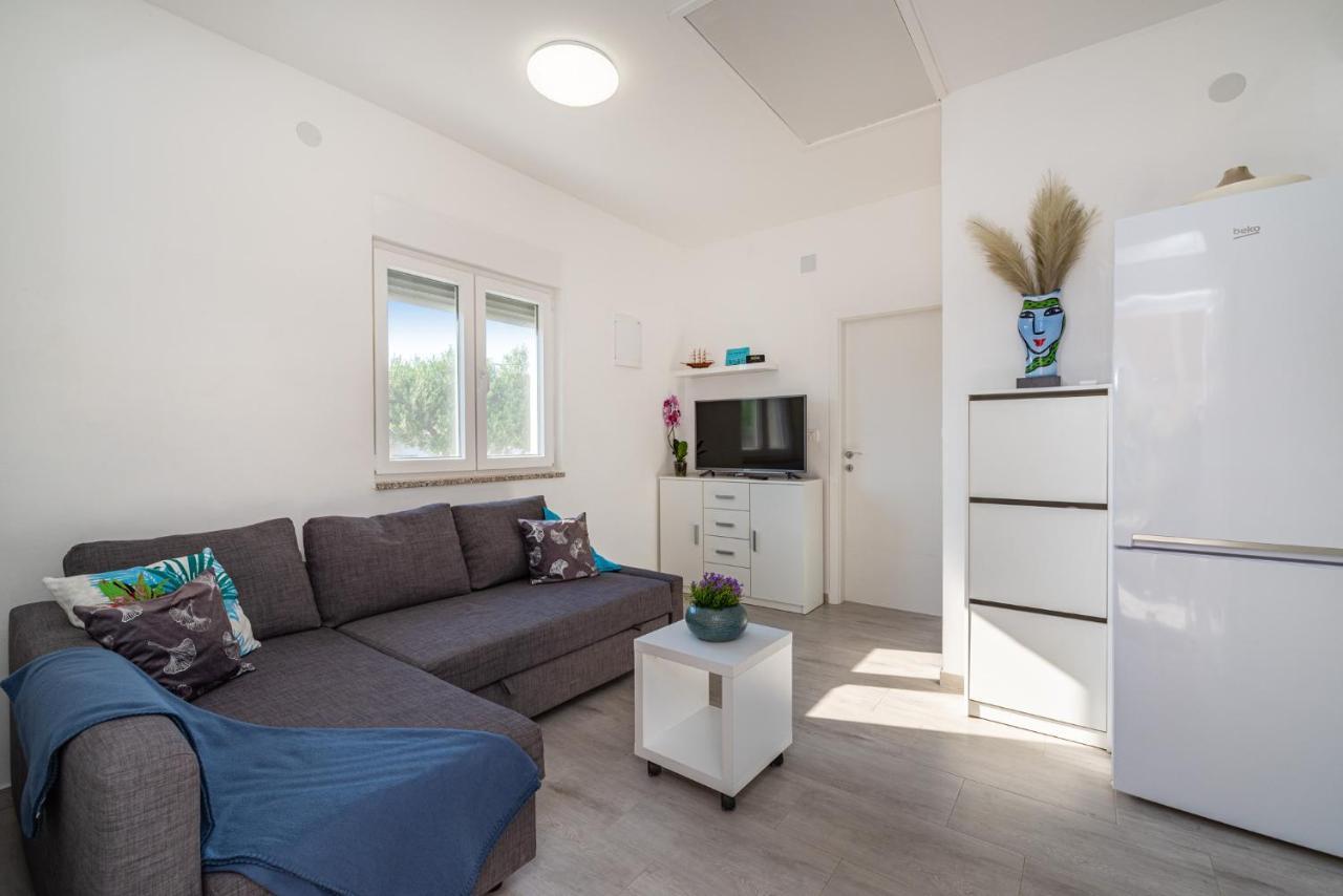 Holiday House Ventum Razanac Exterior photo